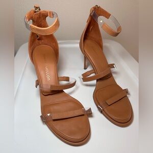 Tamara Mellon Frontline Heels Sz 39